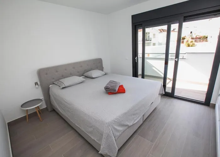 Casas De La Seda * Nerja